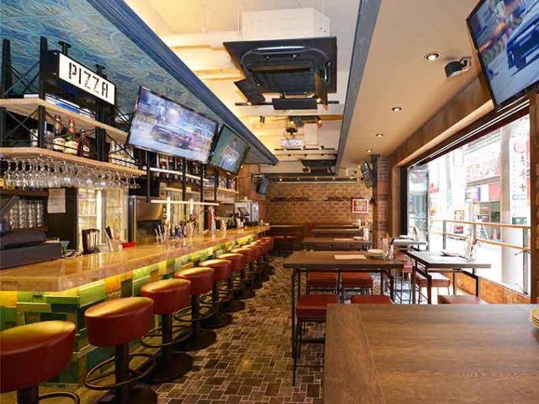 株式会社オーイズミフーズ-DUMBO PIZZA FACTORY002